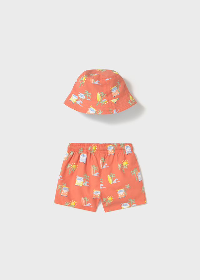 bañador con gorra