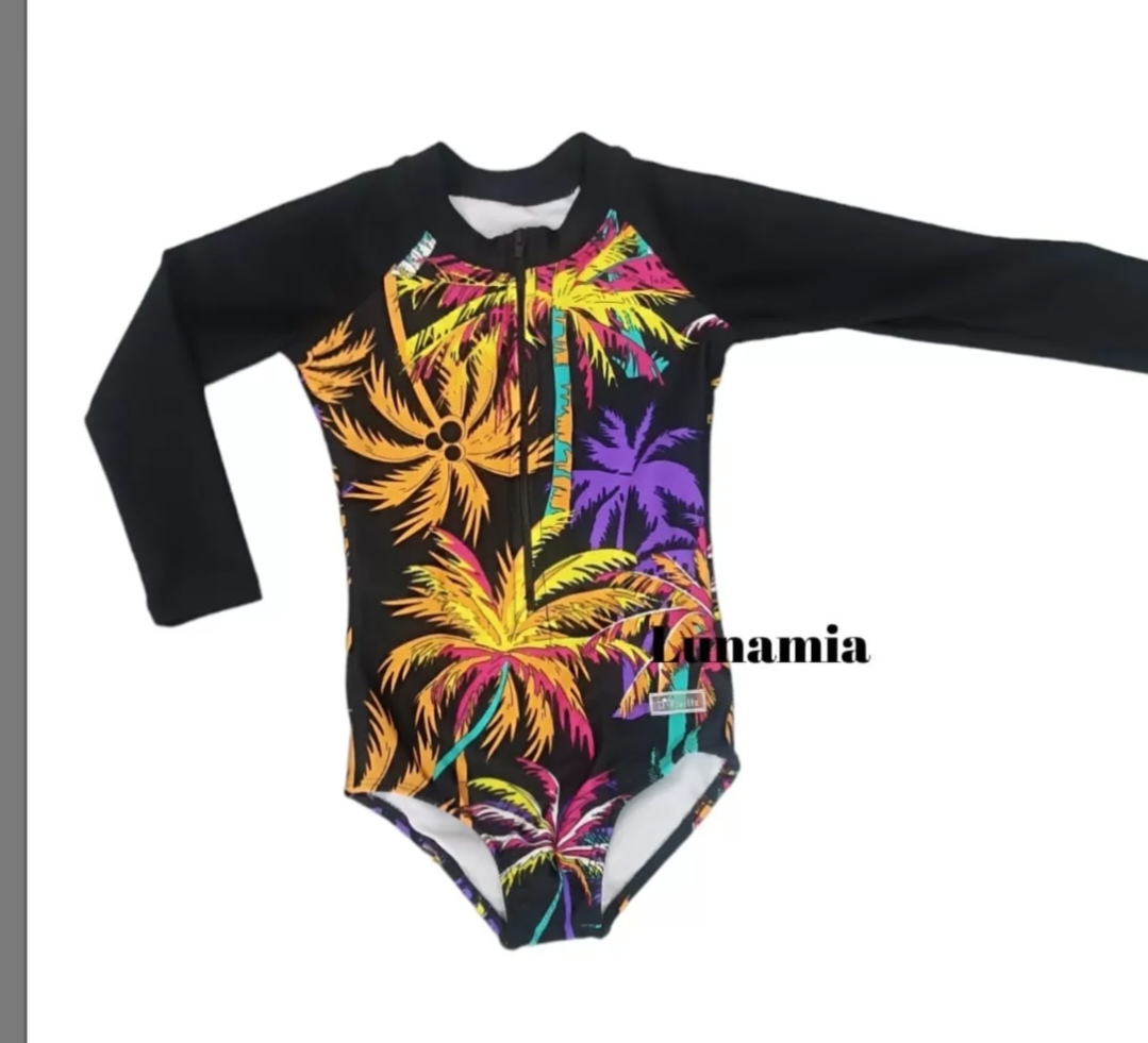 Ropa de baño niña 